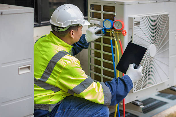 Professional Hvac technician working in Newhall, CA
